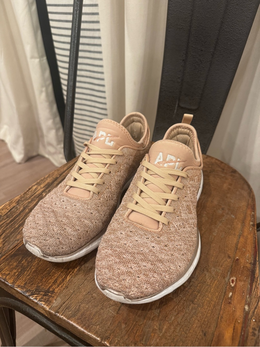 APL TechLoom Phantom Women’s 8.5 Rose Gold Metallic Knit Sneakers